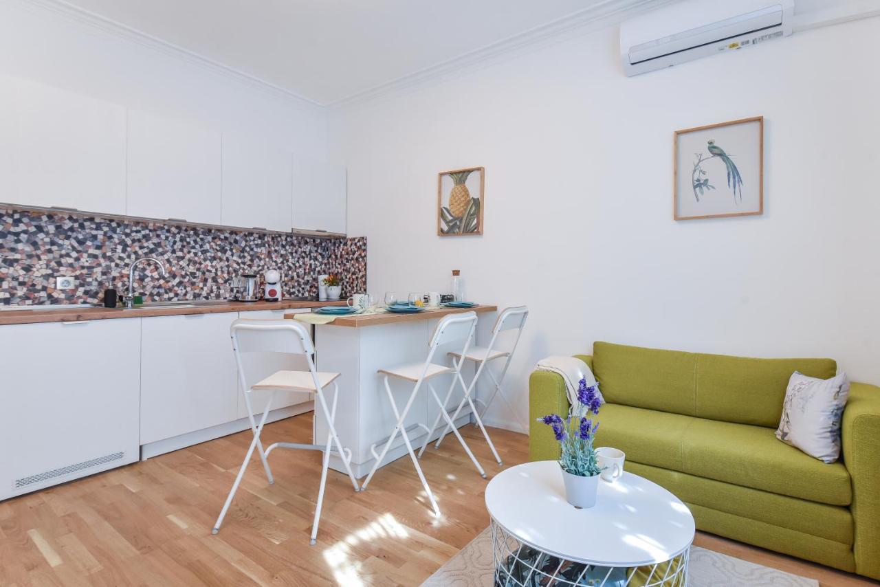 Cosy & Renovated 2Bd Flat Near Vitoshka By Flat Mаnager Lägenhet Sofia Exteriör bild