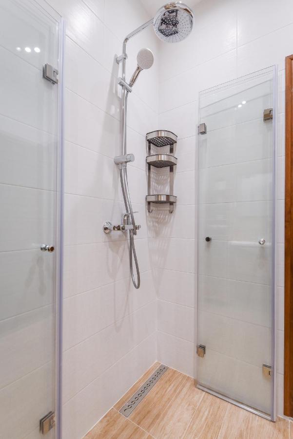 Cosy & Renovated 2Bd Flat Near Vitoshka By Flat Mаnager Lägenhet Sofia Exteriör bild