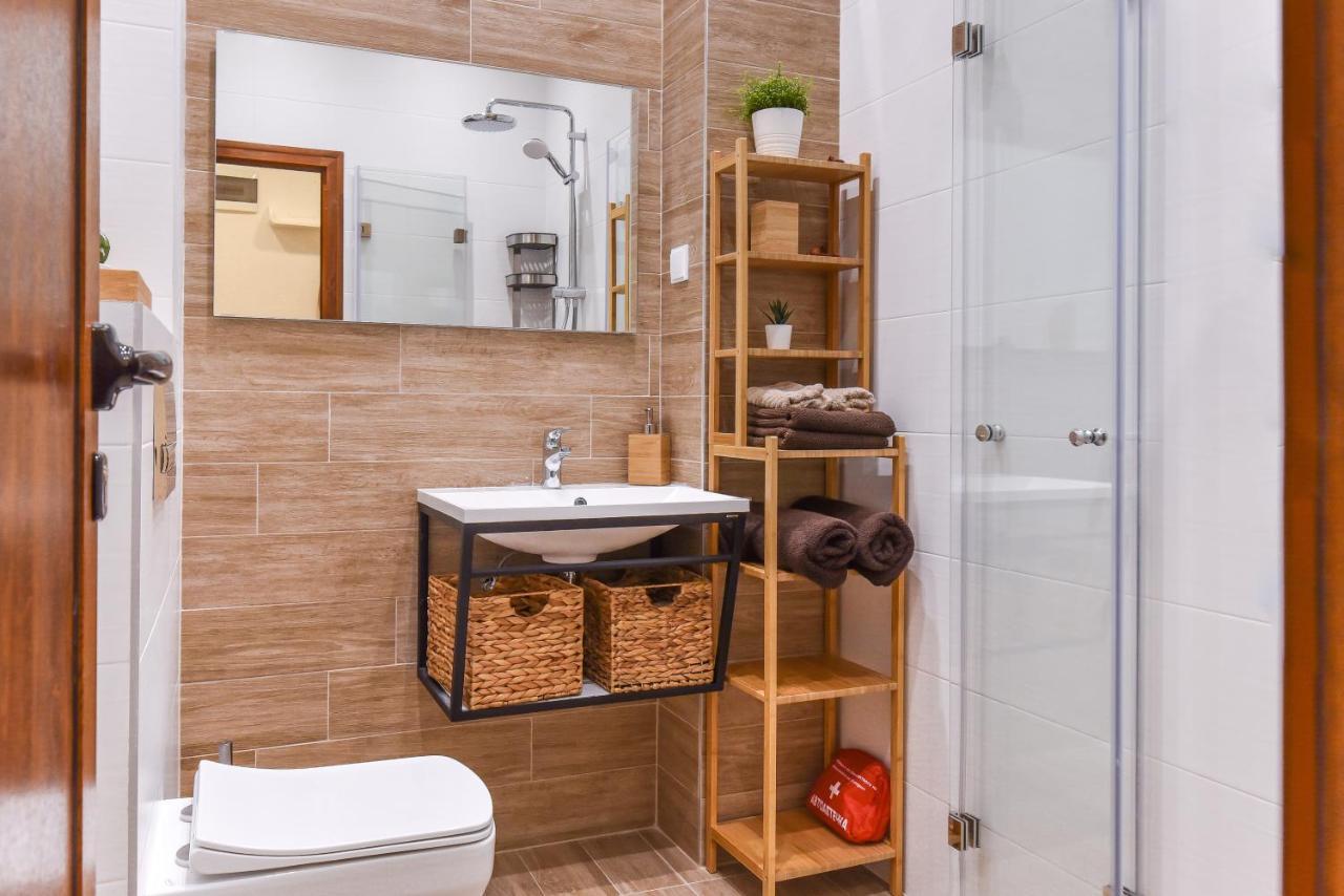 Cosy & Renovated 2Bd Flat Near Vitoshka By Flat Mаnager Lägenhet Sofia Exteriör bild