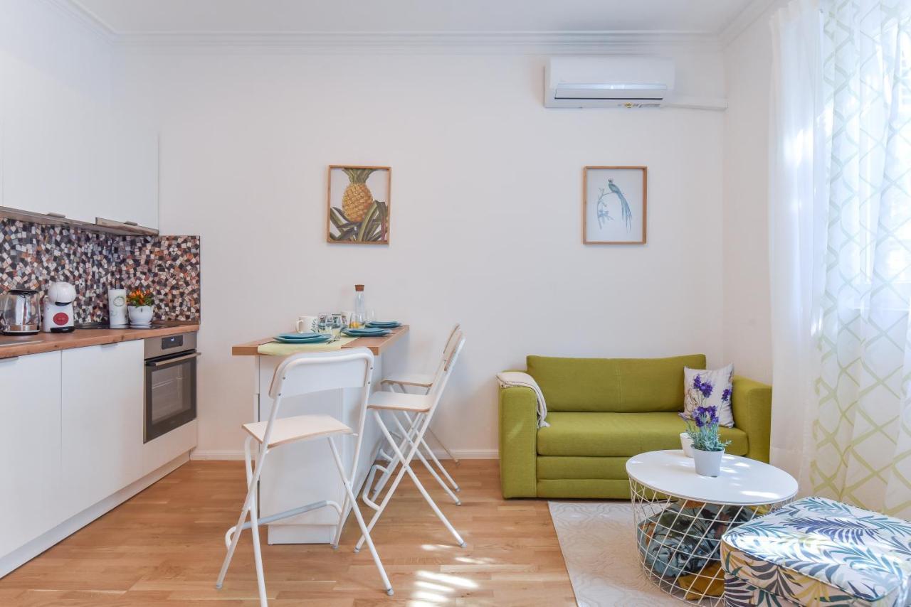 Cosy & Renovated 2Bd Flat Near Vitoshka By Flat Mаnager Lägenhet Sofia Exteriör bild